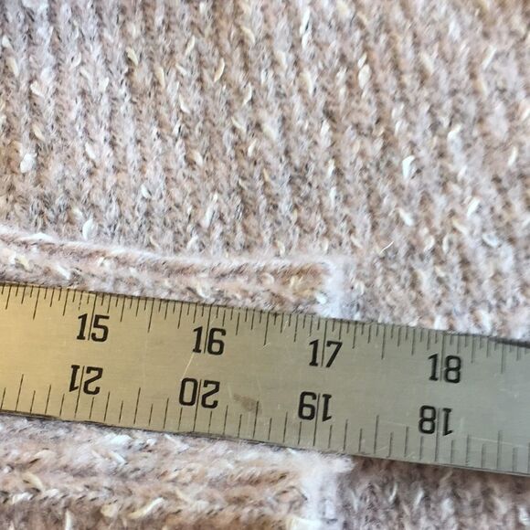 KG KEVIN GARNETT Mauve sweater  Pit to Pit 25" turtleneck, MED, EXCELLEN… - Picture 16 of 16